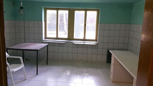 Leeres Zimmer - hier können Boxen rein